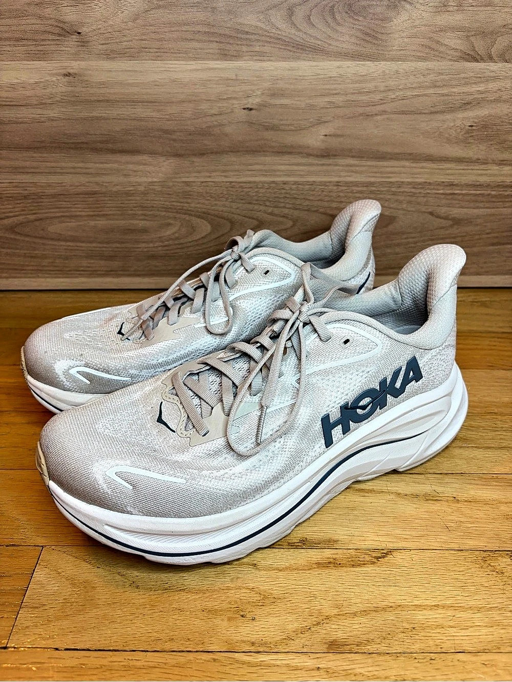 Hoka Clifton 10 Men's Sneakers - Size 8